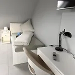 Apartman Wg-zimmer-monteurzimmer-ferienwohnung Bis 10 Personen *