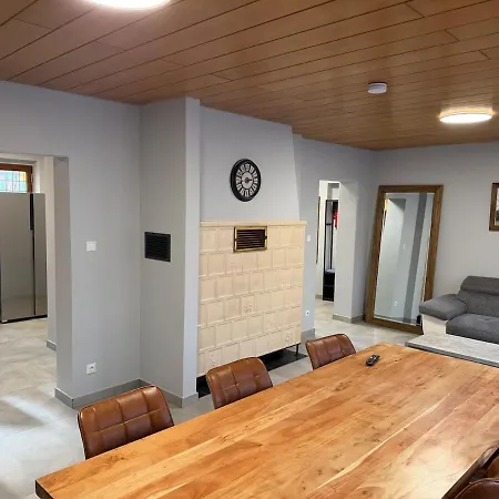 Wg-zimmer-monteurzimmer-ferienwohnung Bis 10 Personen *