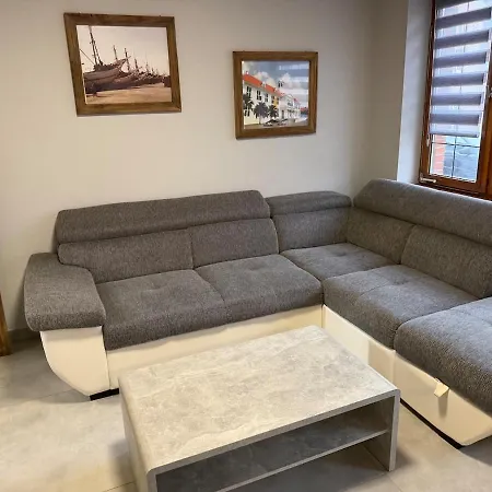 Appartamento Wg-zimmer-monteurzimmer-ferienwohnung Bis 10 Personen *
