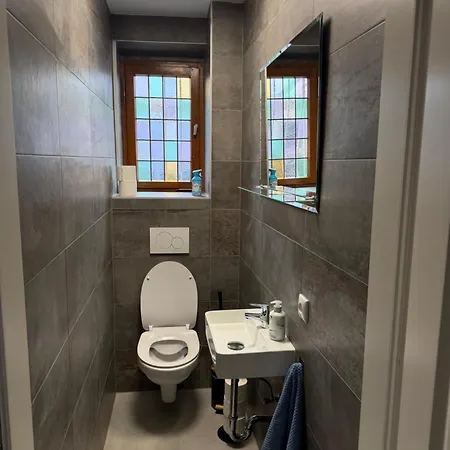 Apartment Wg-zimmer-monteurzimmer-ferienwohnung Bis 10 Personen *