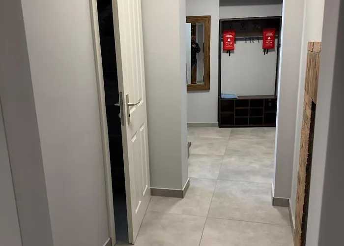 Wg-zimmer-monteurzimmer-ferienwohnung Bis 10 Personen Appartamento