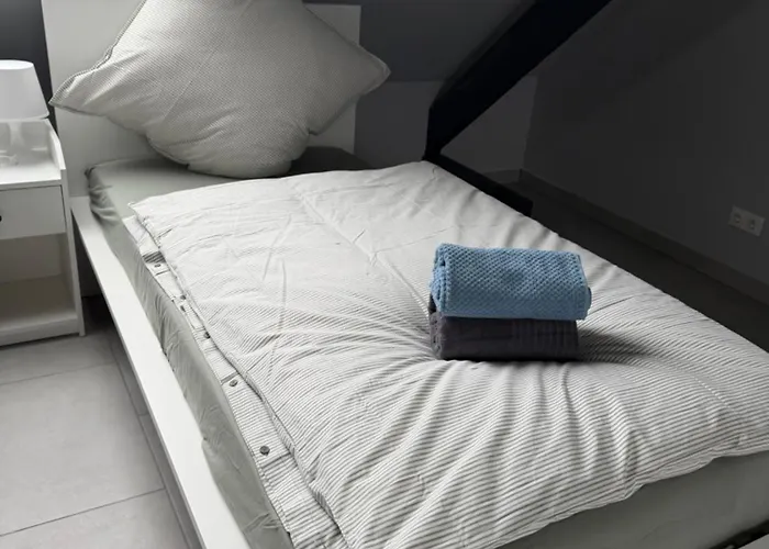 Apartment Wg-zimmer-monteurzimmer-ferienwohnung Bis 10 Personen