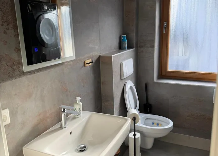 Wg-zimmer-monteurzimmer-ferienwohnung Bis 10 Personen Apartment Aldenhoven (Duren)