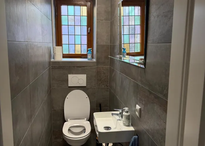 Apartment Wg-zimmer-monteurzimmer-ferienwohnung Bis 10 Personen *