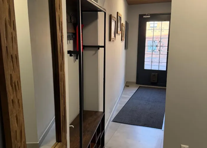 Apartment Wg-zimmer-monteurzimmer-ferienwohnung Bis 10 Personen *