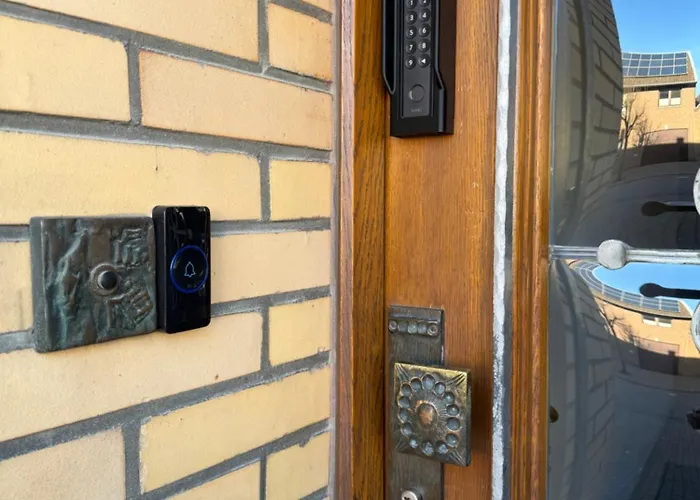 Wg-zimmer-monteurzimmer-ferienwohnung Bis 10 Personen Apartment *